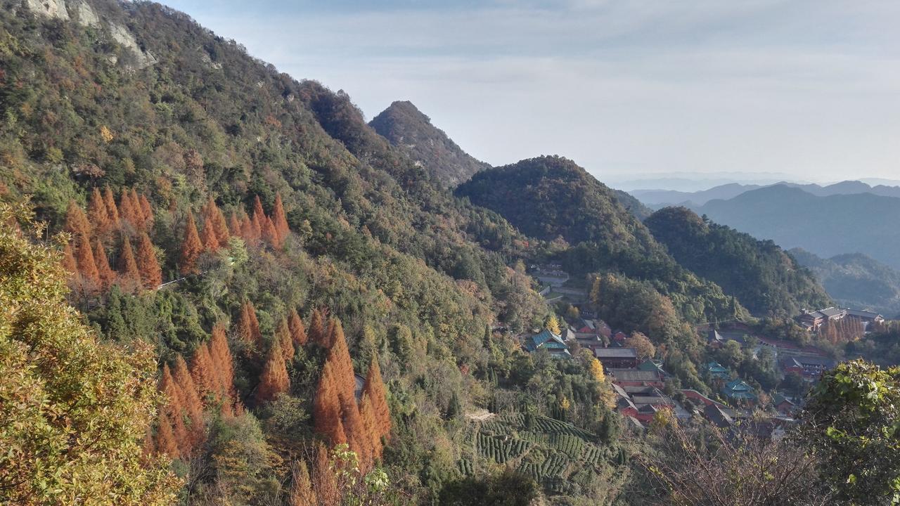 Taichi Hotel Danjiangkou Bagian luar foto